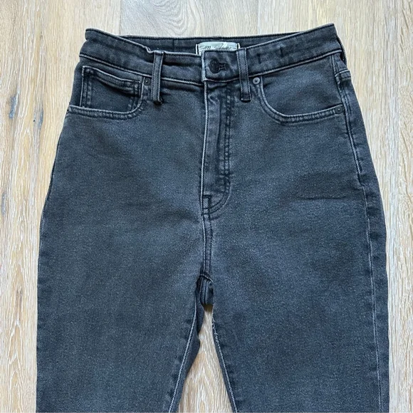 Madewell Petite Curvy High-Rise Skinny Jeans in Starkey Wash - Size P27 - Picture 4 of 16